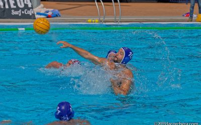 El Waterpolo Tenerife se quedó a poco de sumar su primera victoria en Liga