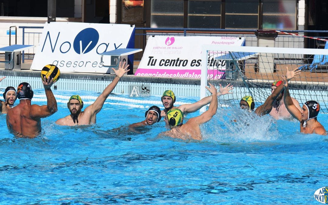 El Waterpolo Tenerife Echeyde vuela hacia la primera victoria de la temporada frente al CW Navarra